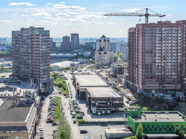 
   Продам 1-комнатную, 42 м², Галущака ул, 4

. Фото 2.