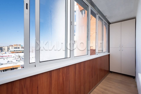 
   Продам 3-комнатную, 52 м², Крылова ул, 15

. Фото 8.