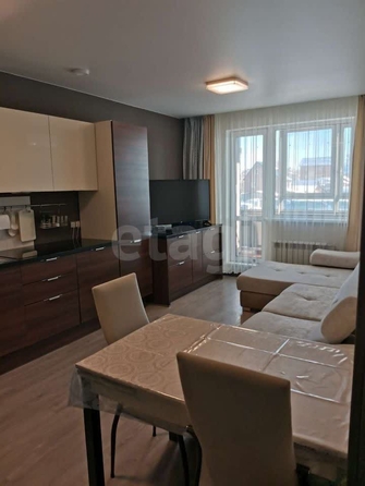 
   Продам 1-комнатную, 49.7 м², Лескова ул, 27

. Фото 2.