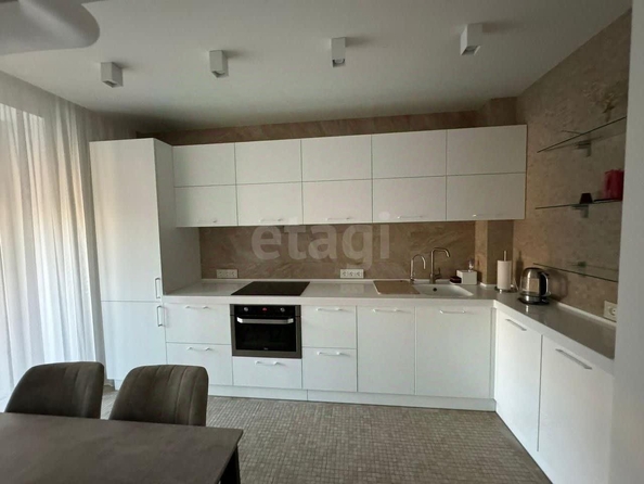 
  Сдается 2-комн. квартира, 55.5 м², Декабристов ул, д. 41
. Фото 4.