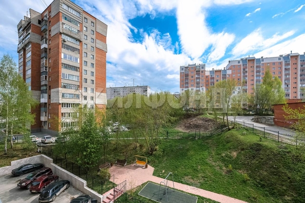 
  Продается 2-комн. квартира, 49.4 м², Толбухина ул, д. 19
. Фото 14.