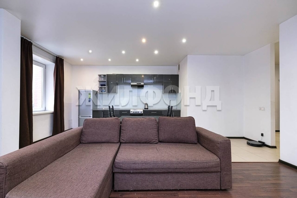 
   Продам 2-комнатную, 76.4 м², Галущака ул, 4

. Фото 3.