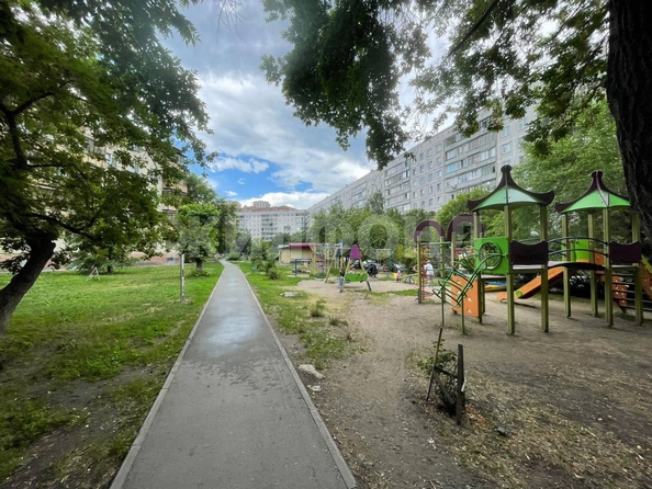 
  Продается 3-комн. квартира, 59.9 м², Кропоткина ул, д. 127
. Фото 6.