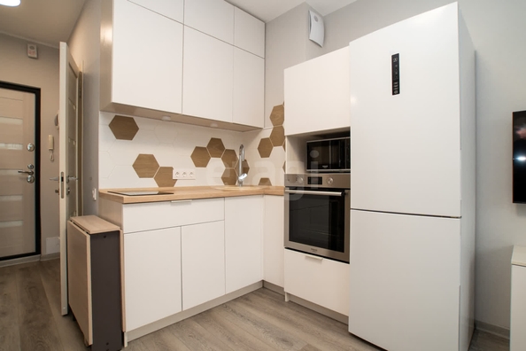 
   Продам студию, 17.9 м², Титова ул, 252/2

. Фото 4.