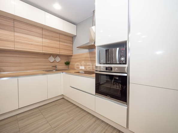 
   Продам 3-комнатную, 75.7 м², Красногорская ул, 31/1

. Фото 4.