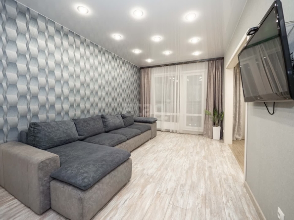 
   Продам 3-комнатную, 75.7 м², Красногорская ул, 31/1

. Фото 6.