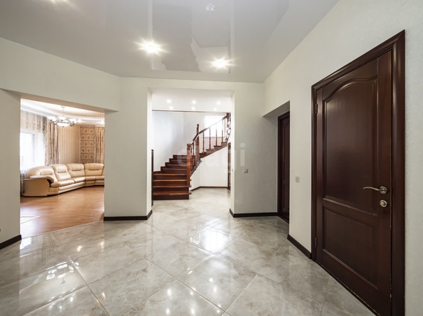 
   Продам дом, 321 м², Марусино село

. Фото 9.