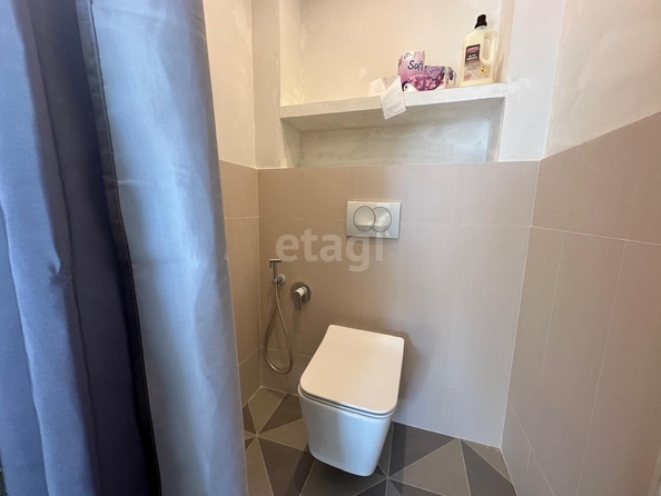 
   Продам 2-комнатную, 64.2 м², Сакко и Ванцетти ул, 31/4

. Фото 5.