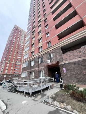 
   Продам 1-комнатную, 40 м², Сержанта Коротаева ул, 9

. Фото 6.