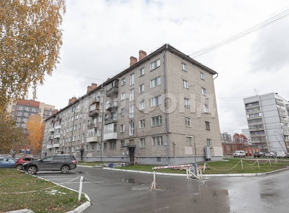 
   Продам 2-комнатную, 42.6 м², Макаренко ул, 23

. Фото 5.