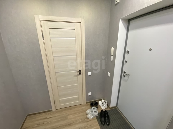 
   Продам 1-комнатную, 39.4 м², Ясный Берег ул, 10

. Фото 9.