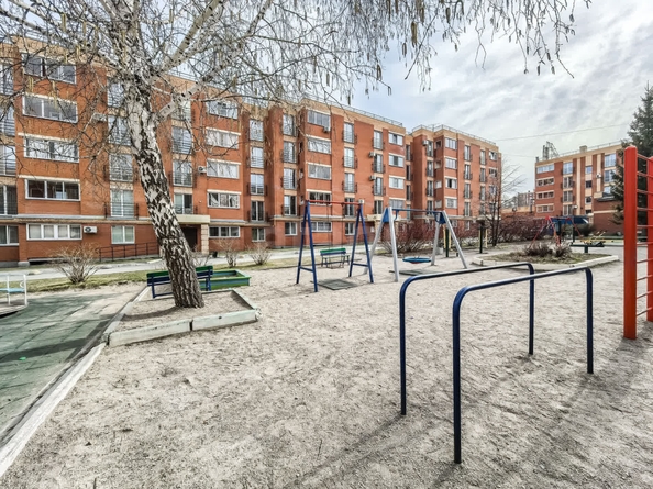 
   Продам 1-комнатную, 38.5 м², Кубовая ул, 113/4

. Фото 11.