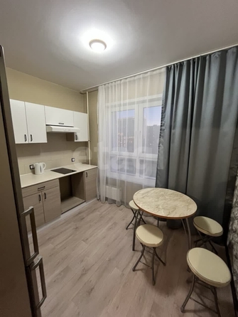 
  Сдам в аренду 1-комнатную квартиру, 37 м², Новосибирск

. Фото 5.