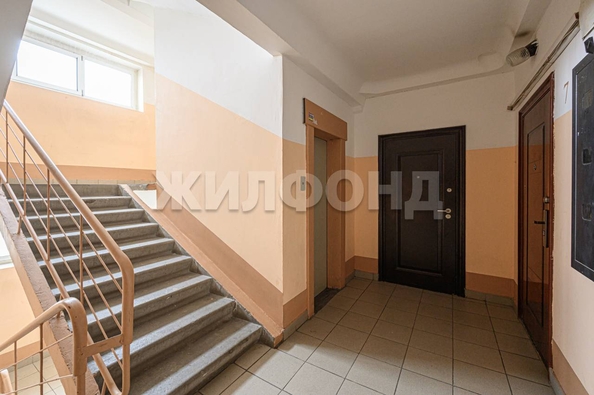 
   Продам 1-комнатную, 30 м², В. Высоцкого ул, 50

. Фото 23.
