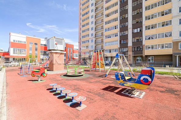 
   Продам 2-комнатную, 45.7 м², Николая Островского ул, 120

. Фото 28.