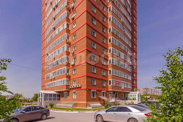 
  Продается 3-комн. квартира, 106.6 м², Толстого ул, д. 56
. Фото 2.