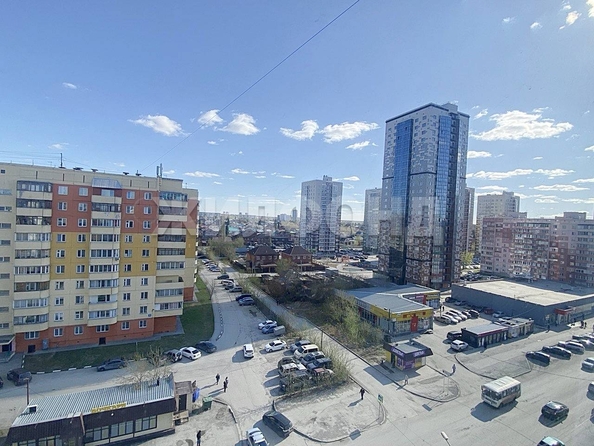 
   Продам 3-комнатную, 91.3 м², Пархоменко ул, 102

. Фото 19.