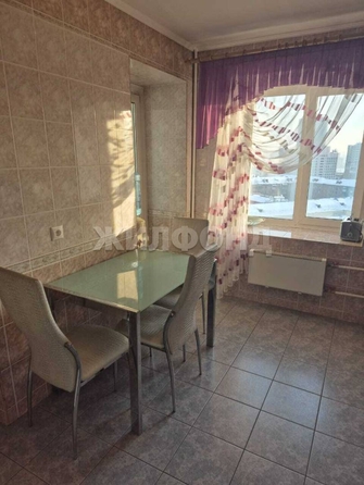 
   Продам 3-комнатную, 80.2 м², Вокзальная магистраль ул, 8/2

. Фото 3.