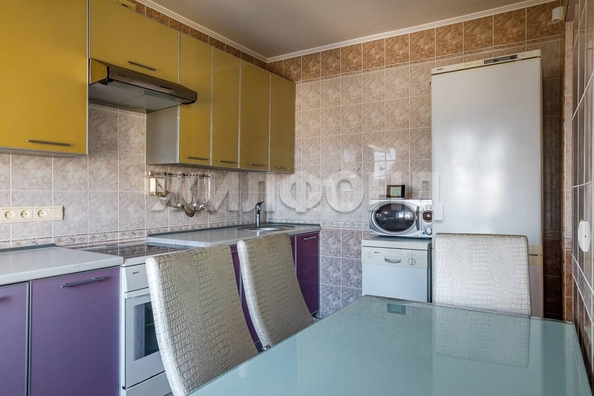 
  Продается 3-комн. квартира, 80.2 м², Вокзальная магистраль ул, д. 8/2
. Фото 3.