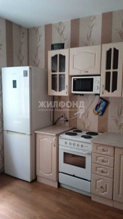 
  Сдам в аренду 1-комнатную квартиру, 39 м², Новосибирск

. Фото 4.