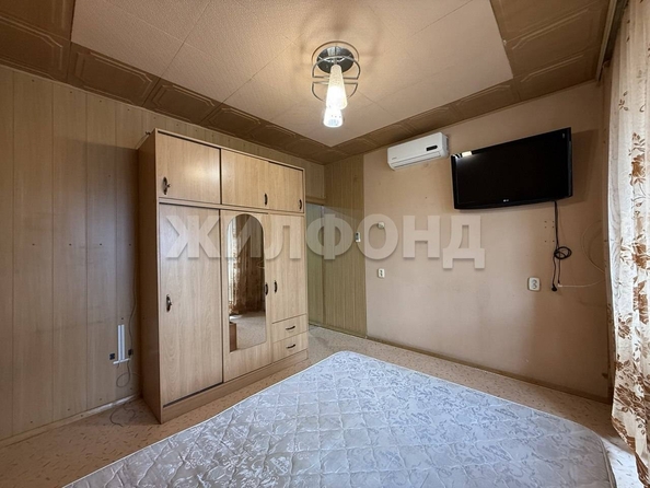 
   Продам 2-комнатную, 47.6 м², Курчатова ул, 17

. Фото 4.