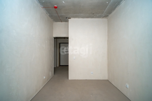 
   Продам 1-комнатную, 33 м², Фабричная ул, 65/1

. Фото 2.