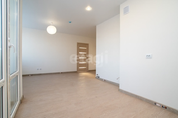 
   Продам 3-комнатную, 60.6 м², Ясный Берег ул, 29

. Фото 5.