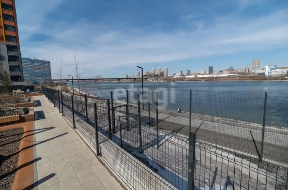 
   Продам 3-комнатную, 60.6 м², Ясный Берег ул, 29

. Фото 19.
