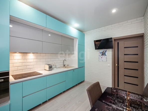 
  Продается 1-комн. квартира, 38 м², Выборная ул, д. 137
. Фото 2.