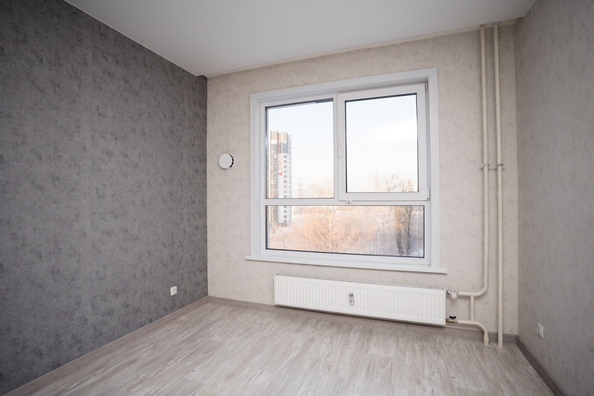 
   Продам 2-комнатную, 56 м², Связистов ул, 162/2

. Фото 31.