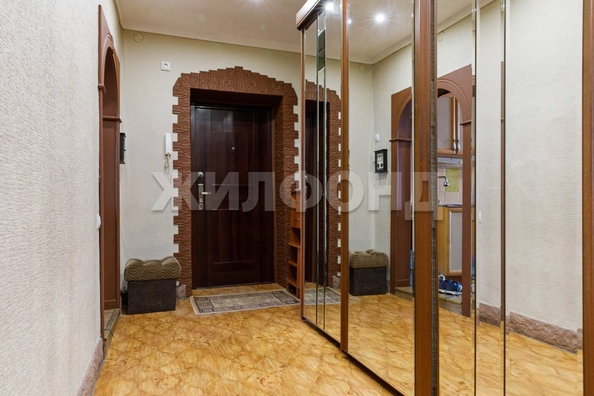
   Продам 2-комнатную, 53.6 м², Дзержинского пр-кт, 3

. Фото 11.