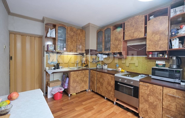 
   Продам 5-комнатную, 97.3 м², Первый круг ул, 1

. Фото 23.