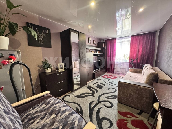 
   Продам секционку, 16.8 м², Сибиряков-Гвардейцев ул, 64

. Фото 2.