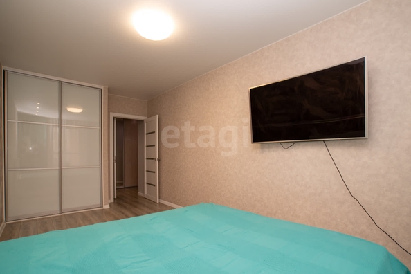 
   Продам 2-комнатную, 60 м², Ясный Берег ул, 8

. Фото 8.