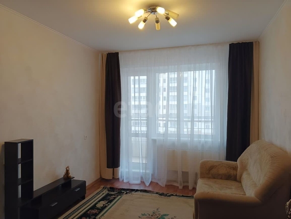 
  Сдам в аренду 1-комнатную квартиру, 34.7 м², Новосибирск

. Фото 1.