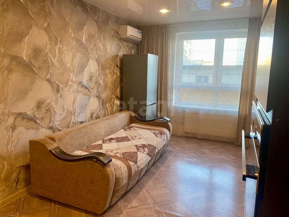 
   Продам 1-комнатную, 37.2 м², Дунаевского ул, 14/3

. Фото 3.
