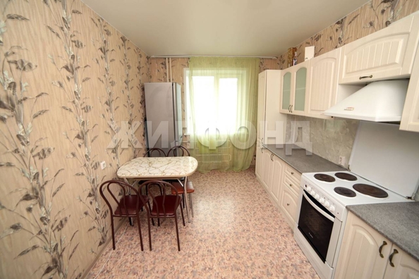 
   Продам 3-комнатную, 76.9 м², Петухова ул, 14/5

. Фото 11.