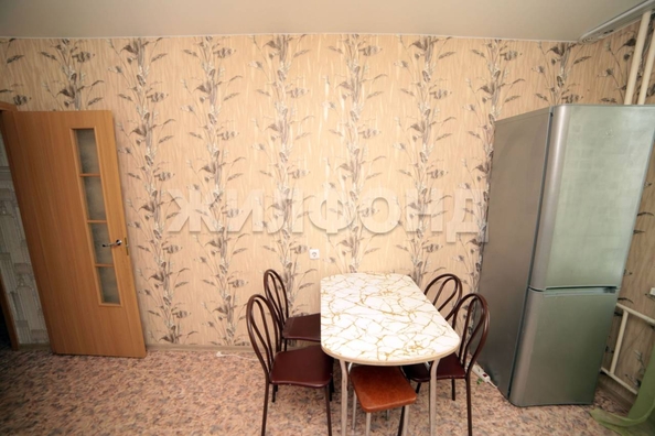 
   Продам 3-комнатную, 76.9 м², Петухова ул, 14/5

. Фото 12.