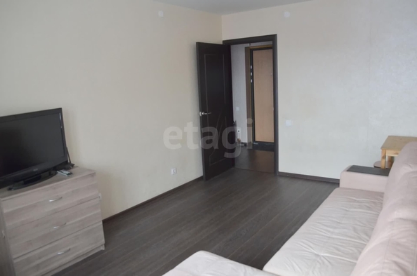
  Сдается 2-комн. квартира, 53 м², Большевистская ул, д. 114
. Фото 3.
