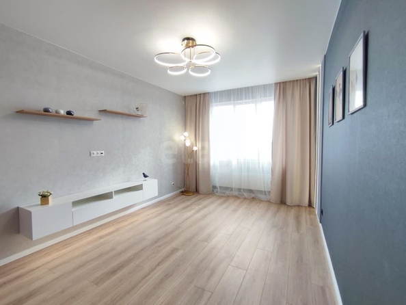 
   Продам 1-комнатную, 40 м², Виктора Уса ул, 1/1

. Фото 12.