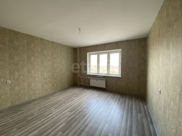 
   Продам 3-комнатную, 72.6 м², Николая Сотникова ул, 36

. Фото 5.