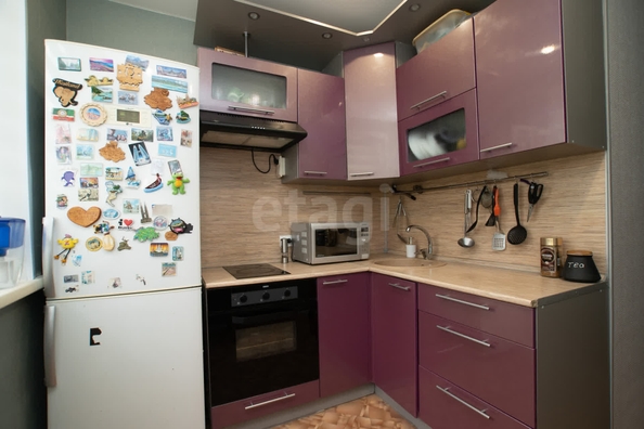
   Продам 3-комнатную, 57.2 м², Петухова ул, 50

. Фото 4.