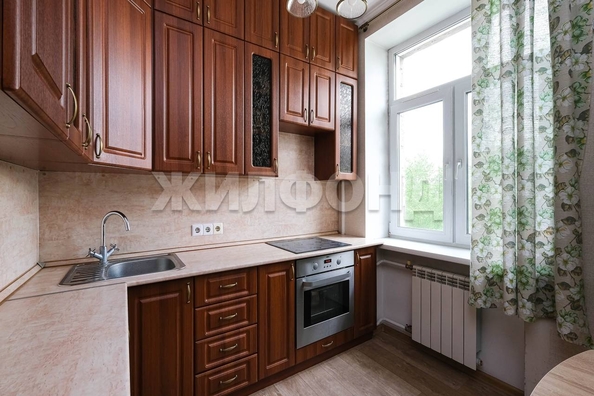 
  Продается 2-комн. квартира, 48 м², Свердлова ул, д. 11
. Фото 15.
