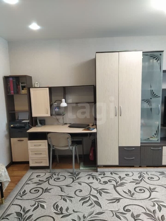 
  Продается 1-комн. квартира, 32.1 м², Есенина ул, д. 49
. Фото 10.