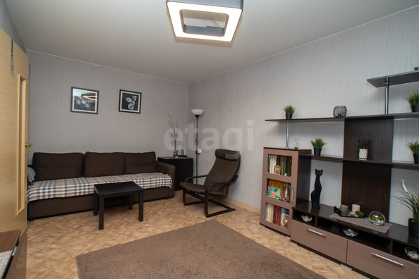 
  Продается 3-комн. квартира, 58.9 м², Полтавская ул, д. 33
. Фото 7.