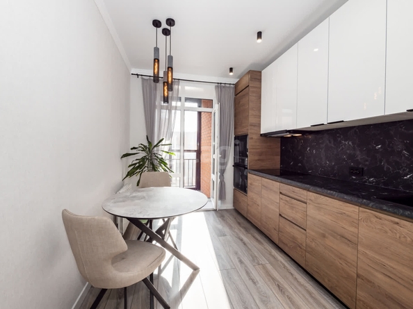 
  Продается 1-комн. квартира, 40 м², Мясниковой ул, д. 30
. Фото 2.