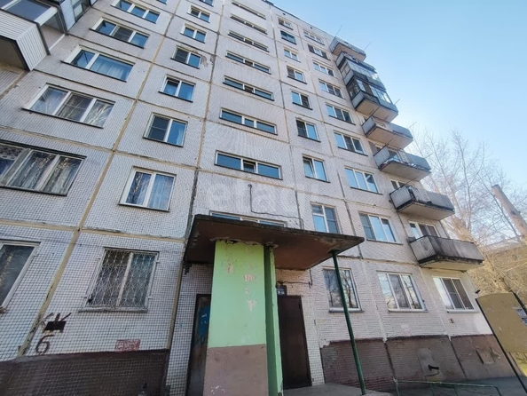 
  Продается 3-комн. квартира, 60.3 м², Петухова ул, д. 120
. Фото 2.