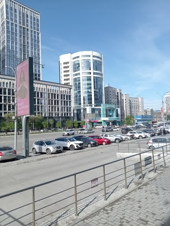 
  Продается 2-комн. квартира, 90.2 м², Кирова ул, д. 25
. Фото 3.