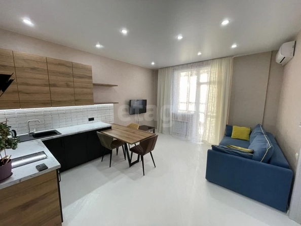 
  Продается 2-комн. квартира, 55 м², Кавалерийская ул, д. 7
. Фото 1.