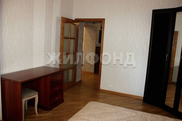 
  Продается 3-комн. квартира, 104.4 м², Фрунзе ул, д. 18/1
. Фото 3.